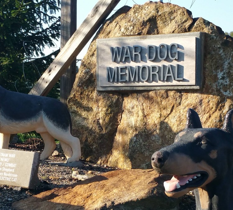 war-dog-memorial-photo